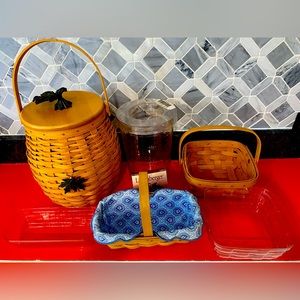 Lot of 8 total Longaberger baskets with Liners, Lid Plastic and Protectors